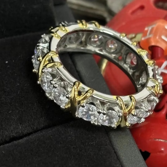 NWT Luxury 16-stone Ring white sapphire gold and platinum - Picture 9 of 10